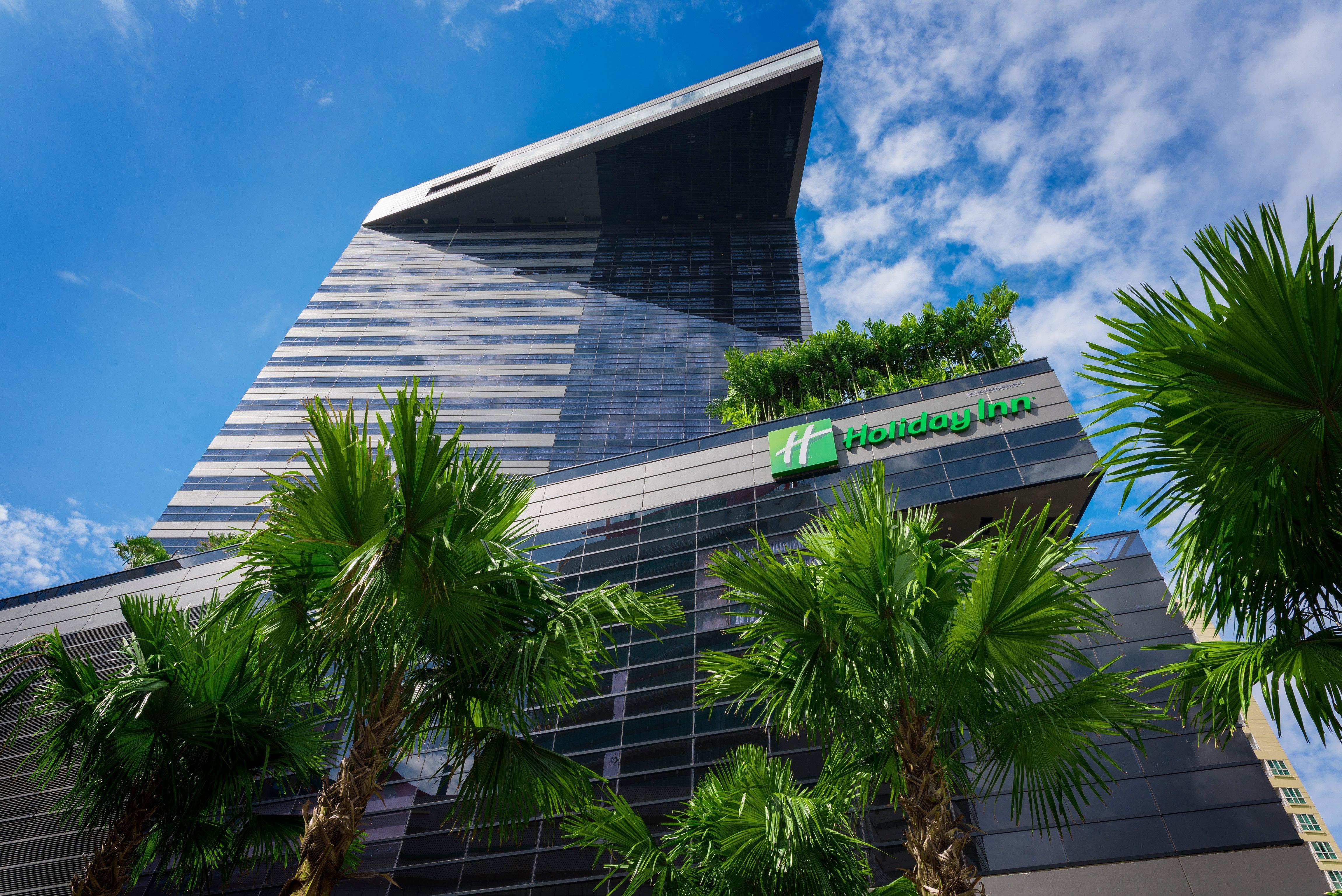 Holiday Inn Bangkok Sukhumvit By Ihg מראה חיצוני תמונה